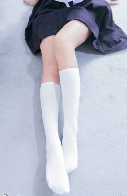 年轻的女朋友7个_手机免费播放动漫